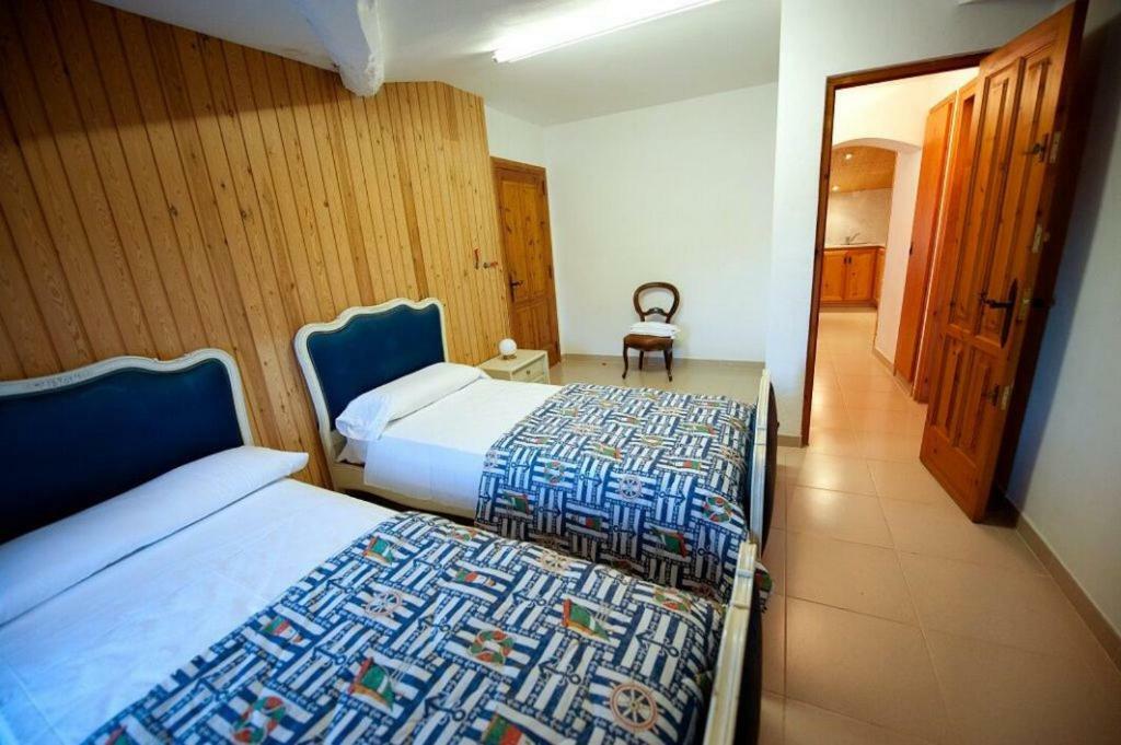 Mas Boronat Resort Salomo Chambre photo